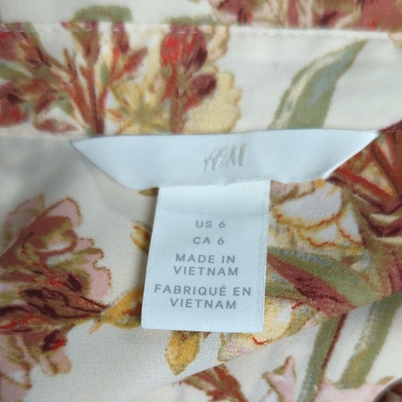 H&M Floral Button Down Shirt Cream Pink 6 chiffon bohemian preppy Business casua - Picture 4 of 6